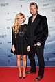 avril lavigne supports ex chad kroeger at juno awards 03