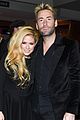 avril lavigne supports ex chad kroeger at juno awards 04