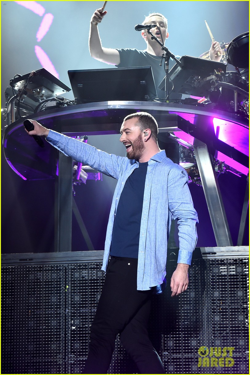 Lorde & Sam Smith Surprise at Disclosure's Coachella Set! Photo