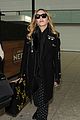 madonna flies into london 12