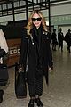 madonna flies into london 15