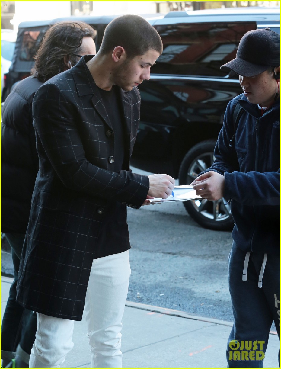 Nick Jonas Recalls First Kiss With Miley Cyrus 'My Breath Smelt