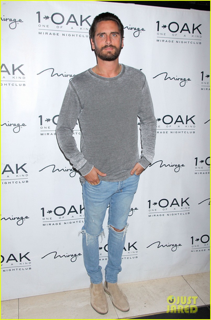 Scott Disick Has 'Nothing But Happiness' for Rob Kardashian Photo(02)