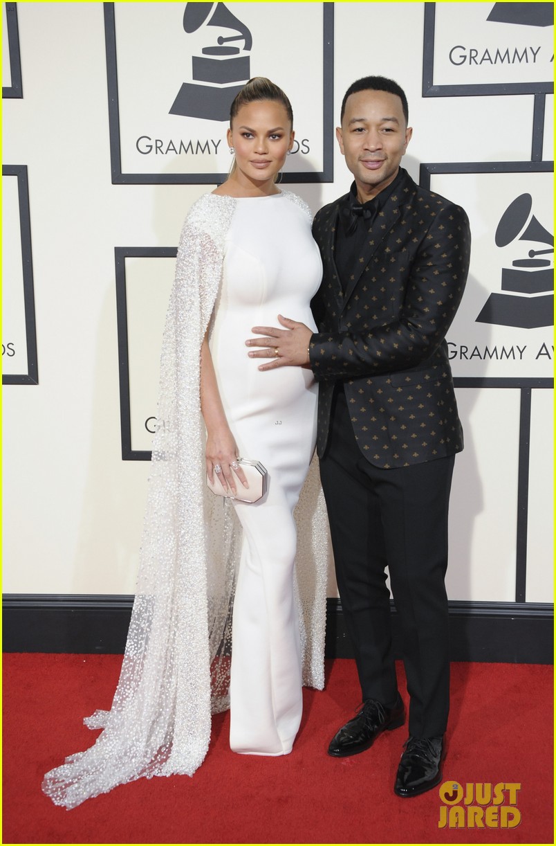 Chrissy Teigen & John Legend Baby Girl Luna Simone Photo