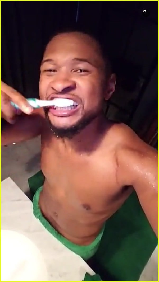 Usher Bares All in Steam Room Selfie on Snapchat: Photo 3642521