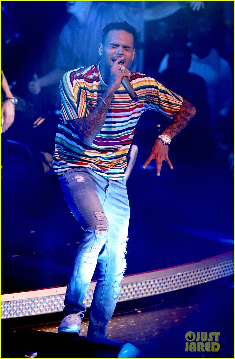 Chris Brown Celebrates His 27th Birthday in Sin City: Photo 3650354