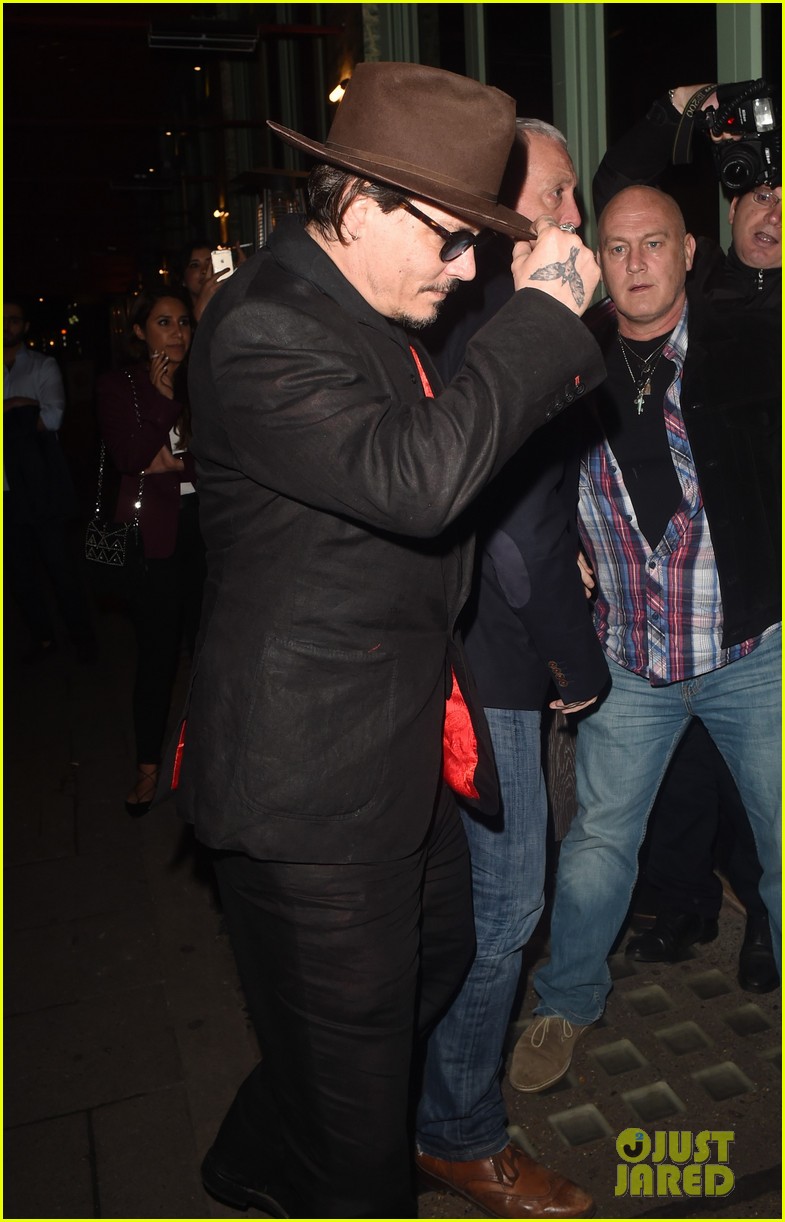Photo johnny depp sexy fish dinner london 18 Photo 3653549 Just
