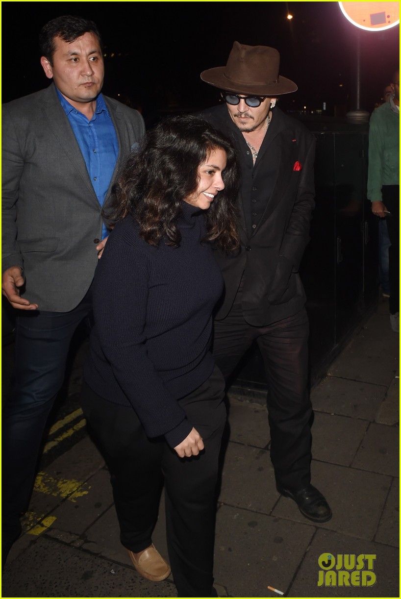 Photo johnny depp sexy fish dinner london 21 Photo 3653552 Just