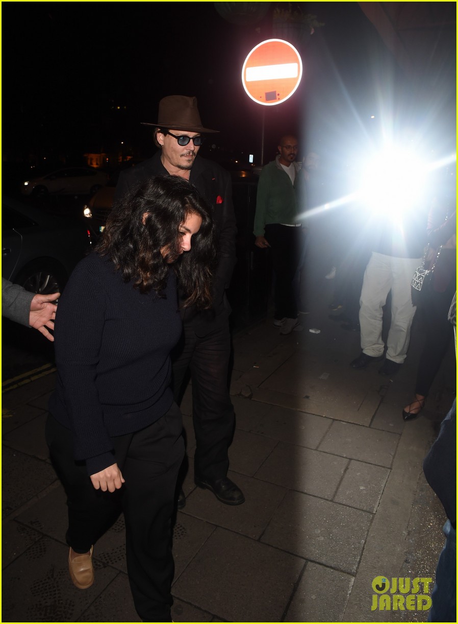 Photo johnny depp sexy fish dinner london 30 Photo 3653561 Just