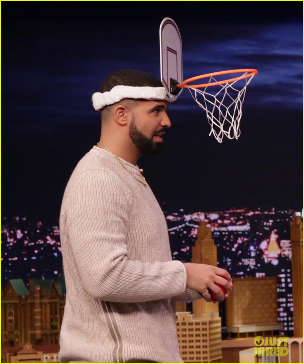 Drake Plays a Game of 'Faceketball' with Jimmy Fallon! (Video) Photo