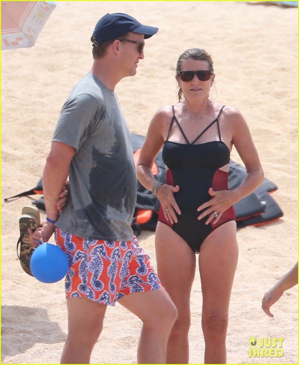 Peyton Manning Hits the Beach in Cabo with Wife Ashley! peyton manning hits...