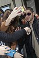 nick jonas selfies fans madrid promo album 19