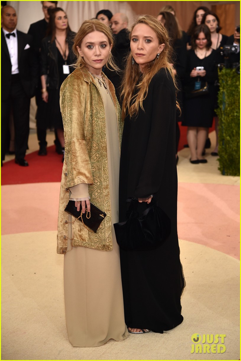 MaryKate & Ashley Olsen Attend Met Gala 2016 Together Photo 3646238