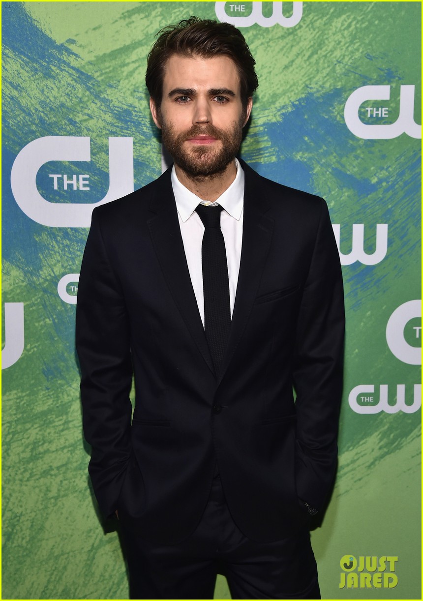 Paul Wesley Sports Sexy Beard at CW Upfronts 2016: Photo #3660774. 