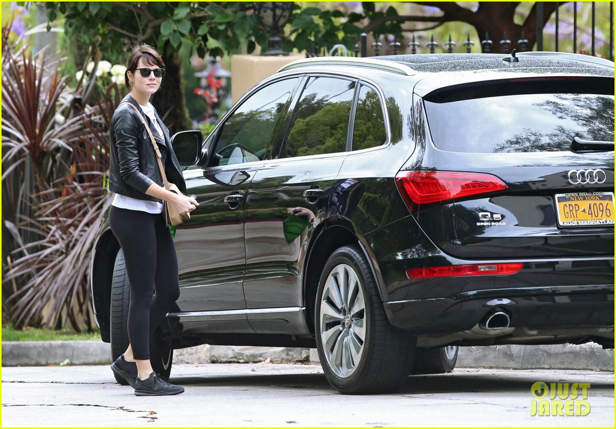 Photo: emma stone runs errands before mothers day 09 | Photo 3650640