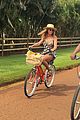 beyonce beach hawaii vacation blue ivy jay z 01