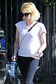 emma roberts workout scream queens john stamos 16