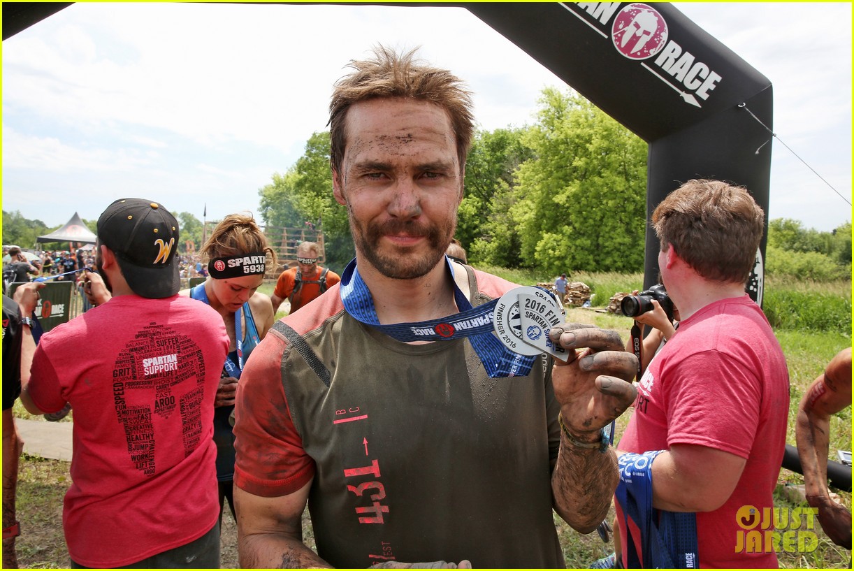 'Friday Night Lights' Cast Reunites for Spartan Super Race! Photo