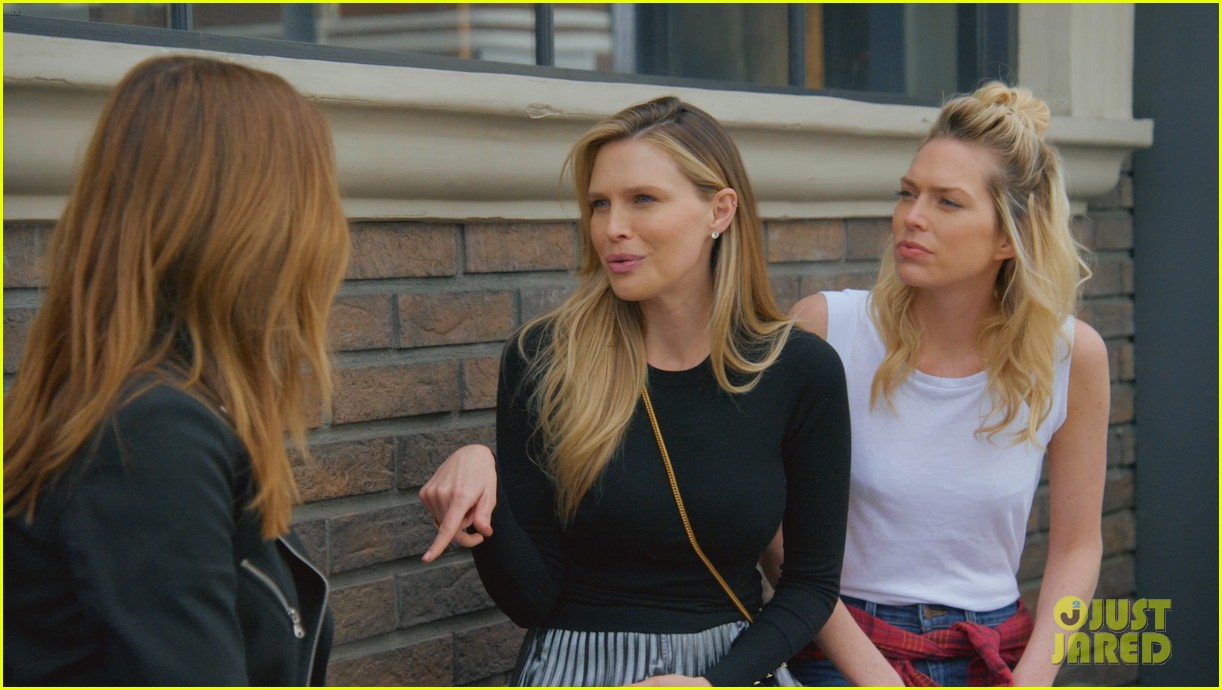 Erin & Sara Foster Talk 'Barely Famous' Season 2, Dream Guest Stars