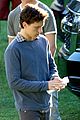 tom holland wears school sweatshirt on spider man homecoming set 10