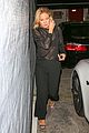 kate hudson steps out for dinner after vacation with amy schumer 07
