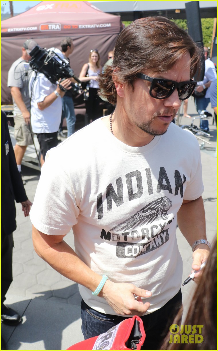 Mark Wahlberg Celebrates His 45th Birthday Today!: Photo 3674169 | Mark