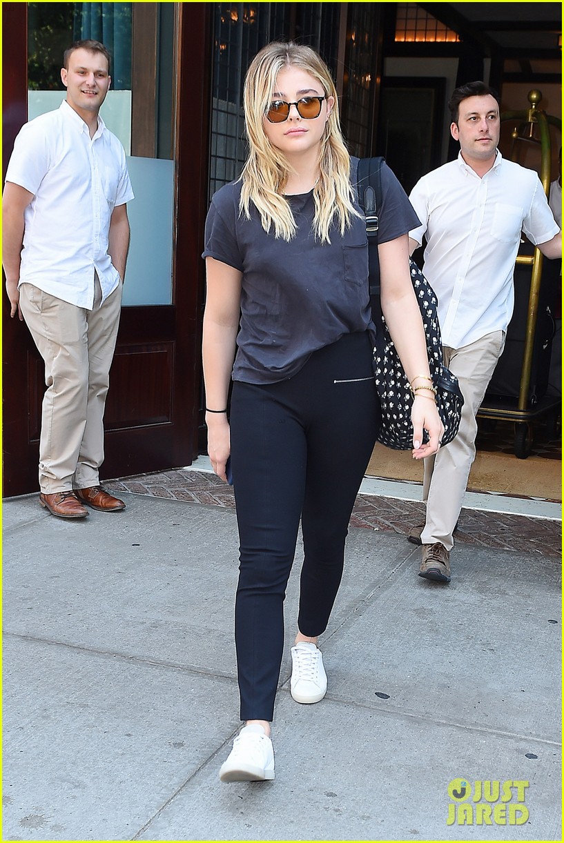 Chloe Moretz Wanted to Get Plastic Surgery at 16 Photo 3690781 Chloe