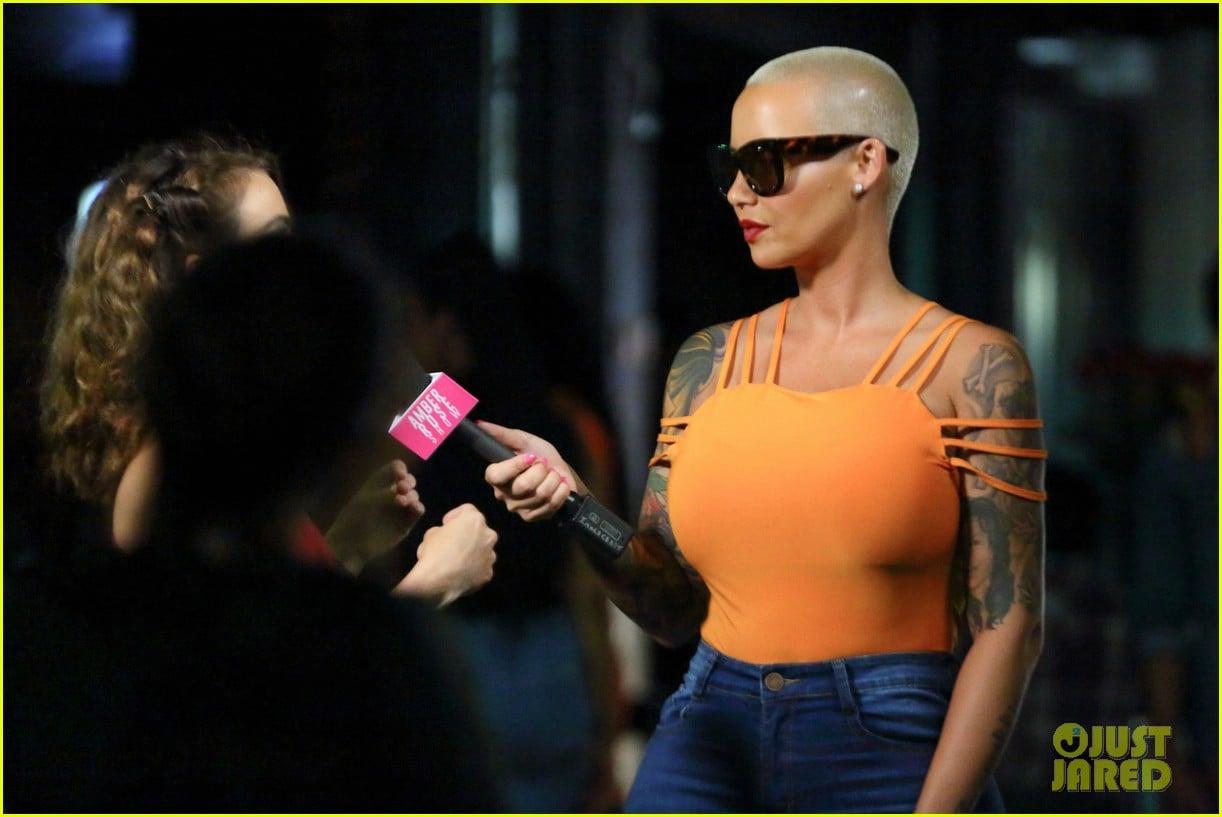 Amber Rose Sends Love to Iggy Azalea After Nick Young Split Photo