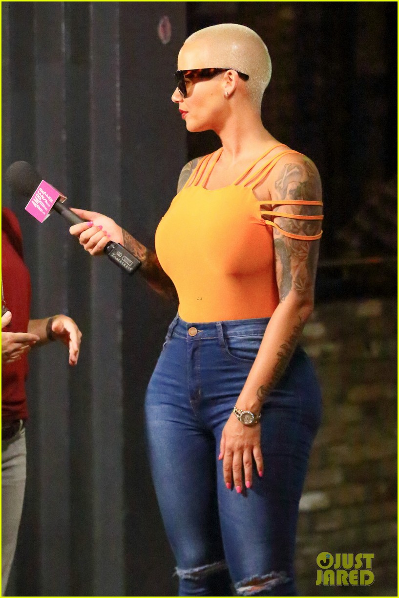 Amber Rose Sends Love to Iggy Azalea After Nick Young Split Photo