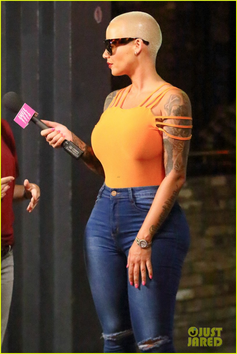 Amber Rose Sends Love to Iggy Azalea After Nick Young Split Photo