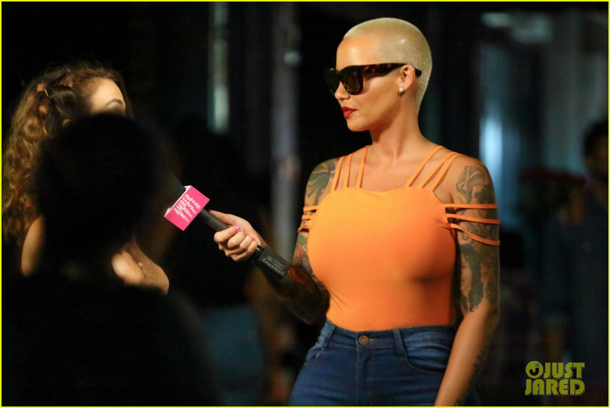 Photo amber rose filming show melrose dark room 41 Photo 3698082