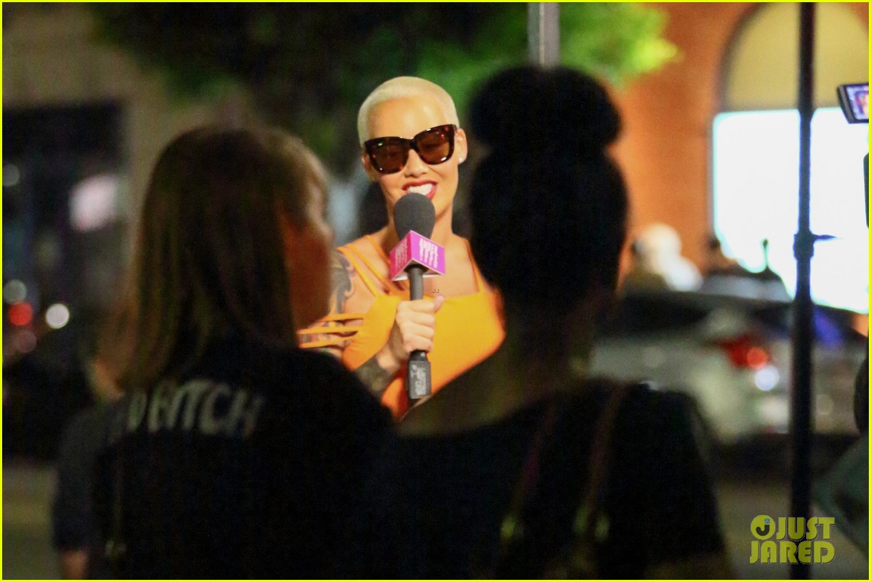 Amber Rose Sends Love to Iggy Azalea After Nick Young Split Photo