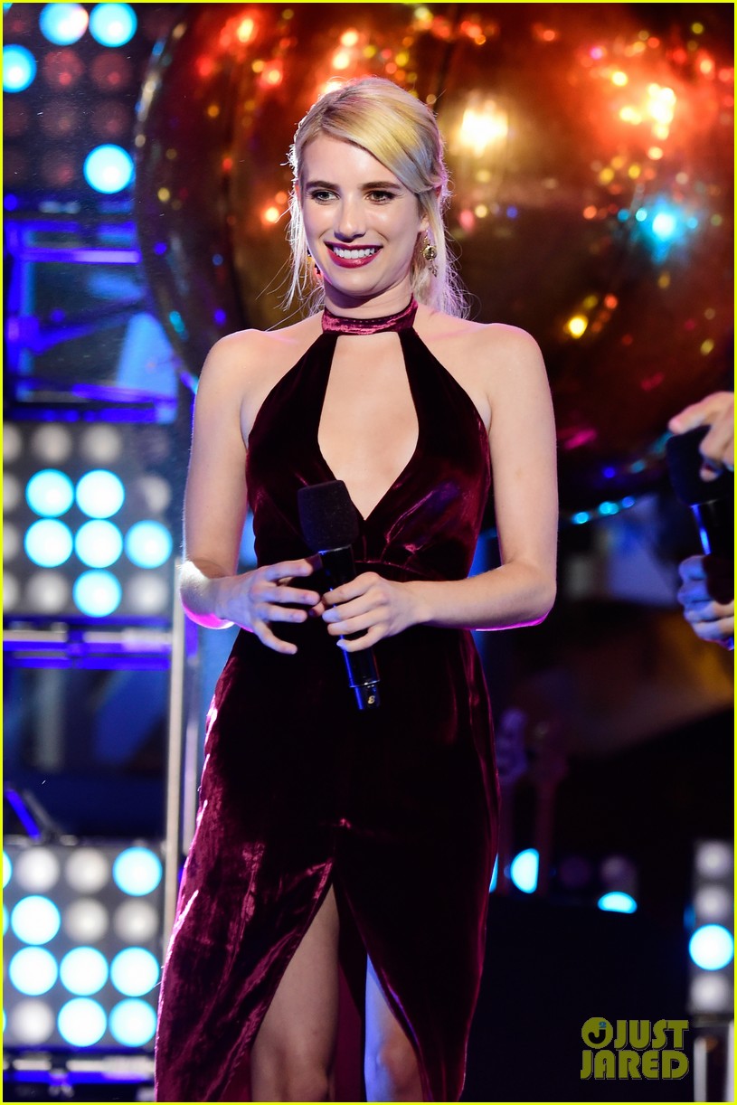 Emma Roberts & Dave Franco Hit MTV Fandom Awards 2016 with Stephen