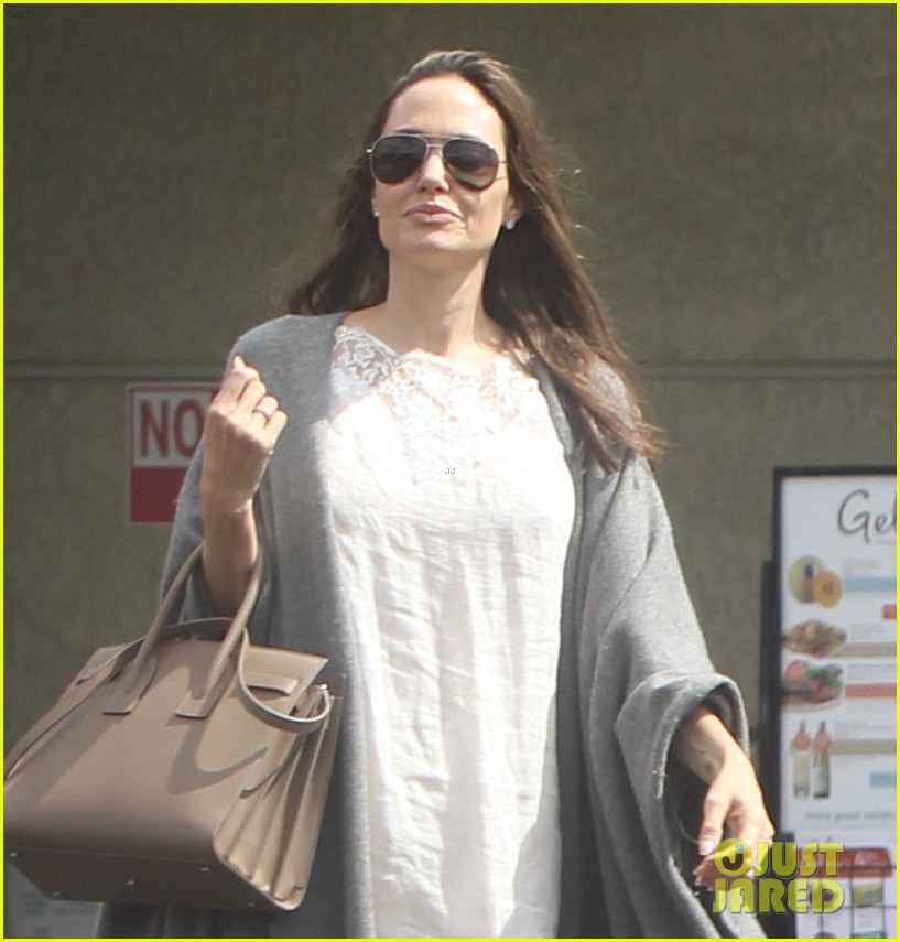 Angelina Jolie & Brad Pitt Make Rare Appearance Together ...