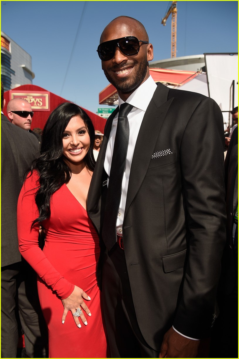 Kobe Bryant & Pregnant Wife Vanessa Attend ESPYs 2016! Photo 3705723