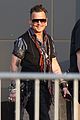 johnny depp kicks off hollywood vampires tour 02