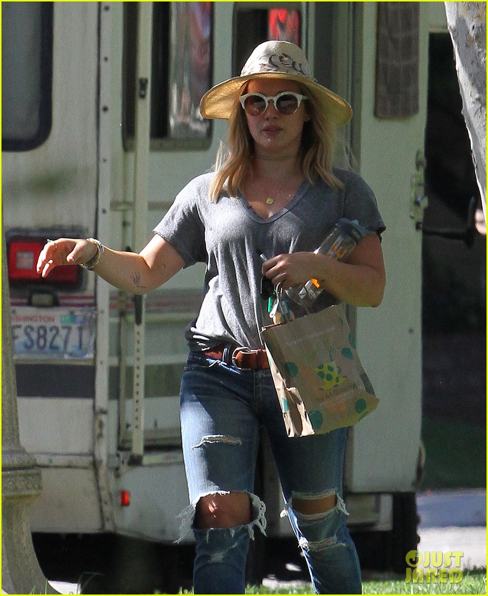 Hilary Duff's Son Luca Sings the 'Ghostbusters' Theme Song! Photo