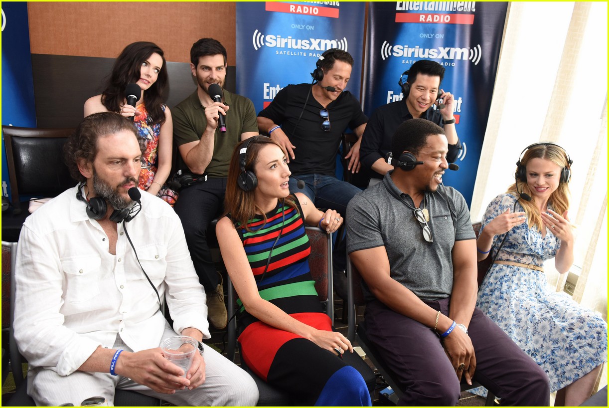 grimm-co-stars-bitsie-tulloch-david-giuntoli-are-engaged-photo-3715228-bitsie-tulloch-david-giuntoli-engaged-pictures-just-jared