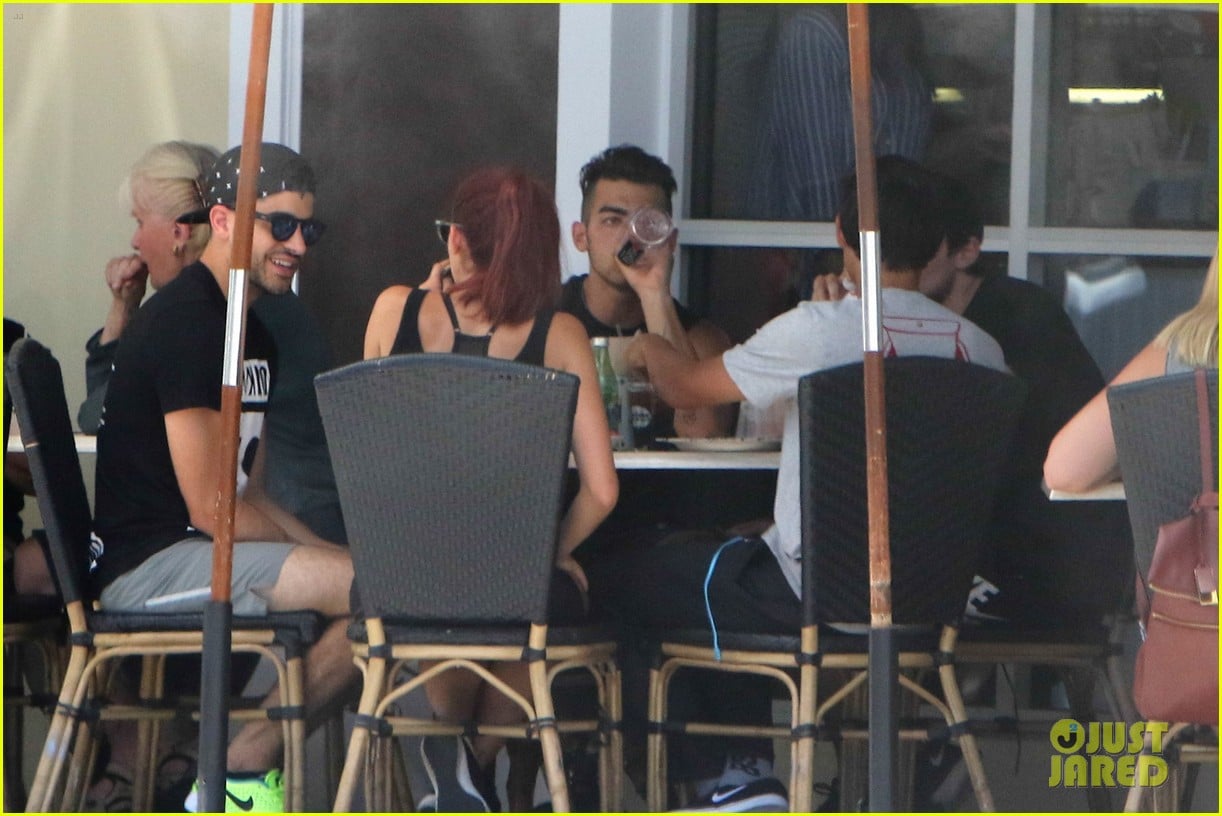 Joe Jonas' Favorite Collaborations Were With Demi Lovato Photo 3715134