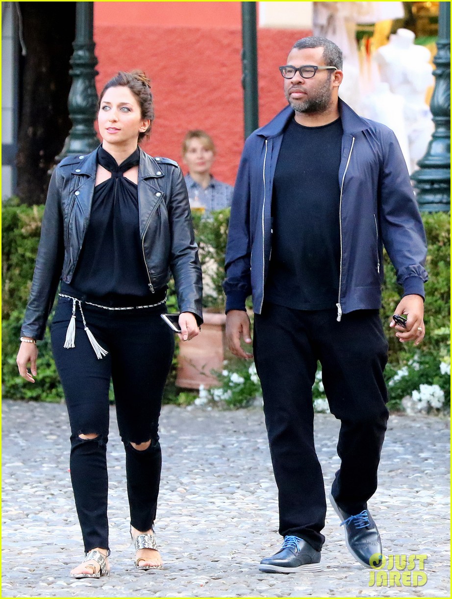 Of God Lodging Powerful Jordan Peele & Chelsea Peretti Honeymoon in Italy After Airport Trouble!:  Photo 3708233 | Chelsea Peretti, Jordan Peele Pictures | Just Jared