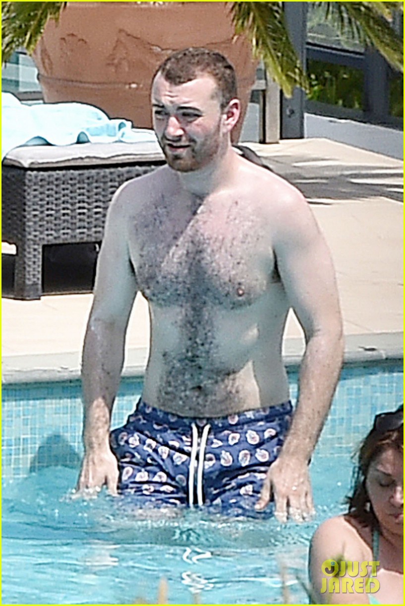 Sam Smith Goes Shirtless While on Vacation!: Photo 3700875 