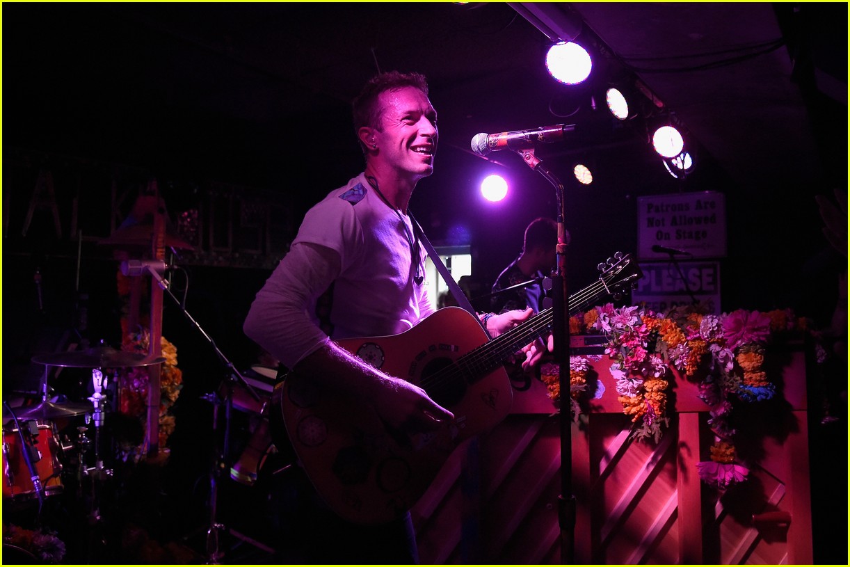 Beyonce & Jay Z Attend Private Coldplay Performance in the Hamptons ...