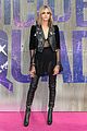 cara delevingne brings sister poppy to suicide squad premiere 23