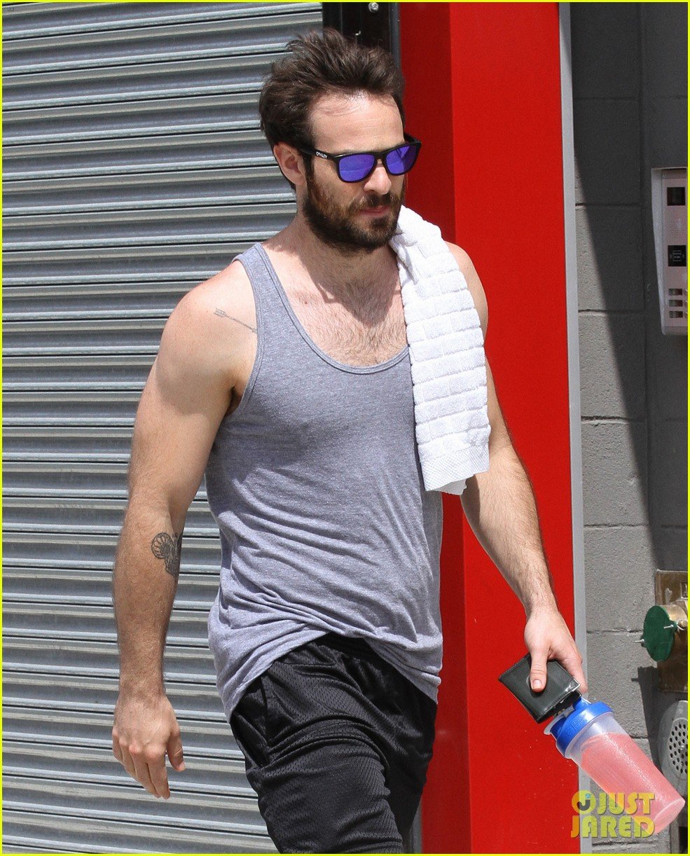 Daredevil's Charlie Cox Works Up a Major Sweat in NYC charlie cox swea...