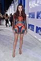 hailee steinfeld gets colorful at the vmas 2016 05