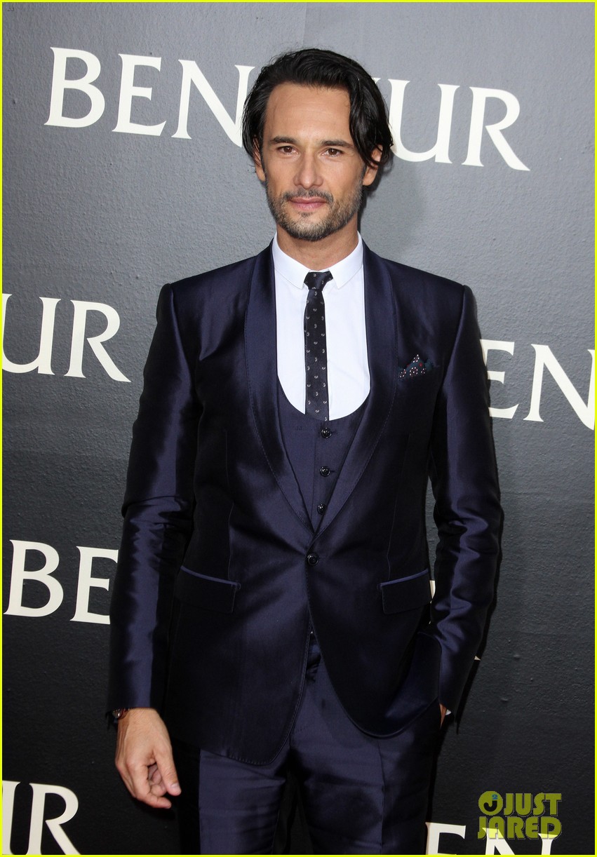 Jack Huston & Rodrigo Santoro Bring Their Partners To 'BenHur' L.A