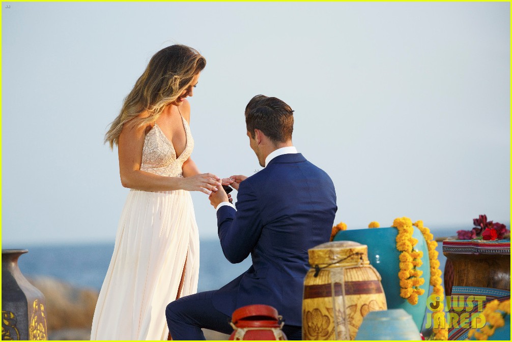 Watch [Spoiler] Propose to JoJo on 'The Bachelorette' Finale (Video