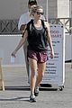 reese witherspoon jogs in brentwood 09
