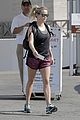 reese witherspoon jogs in brentwood 11