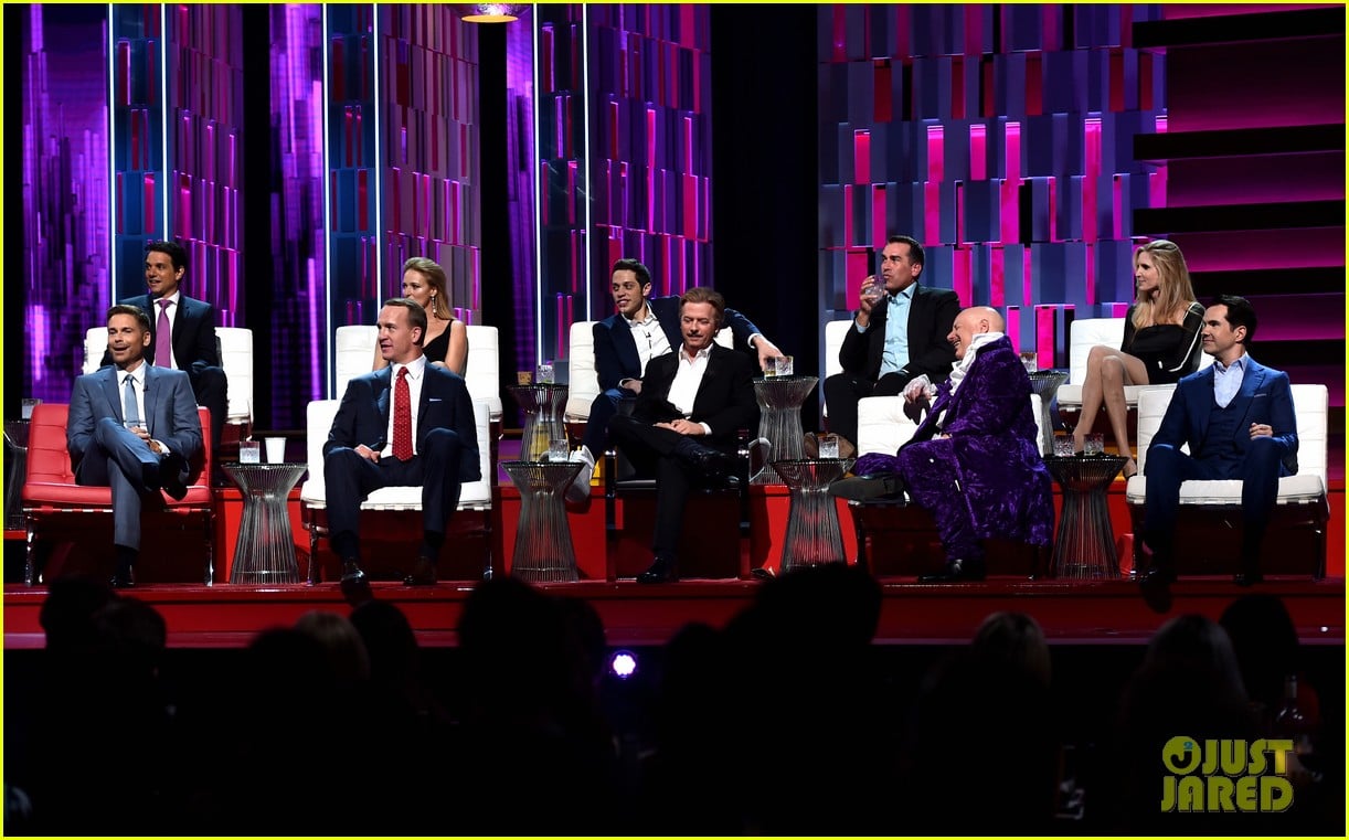 Peyton Manning Helps Roast Rob Lowe for Comedy Central Photo 3743529